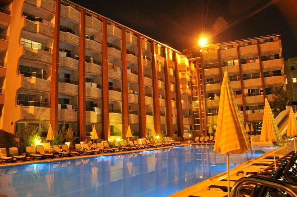 Club Tess Hotel Konaklı エクステリア 写真