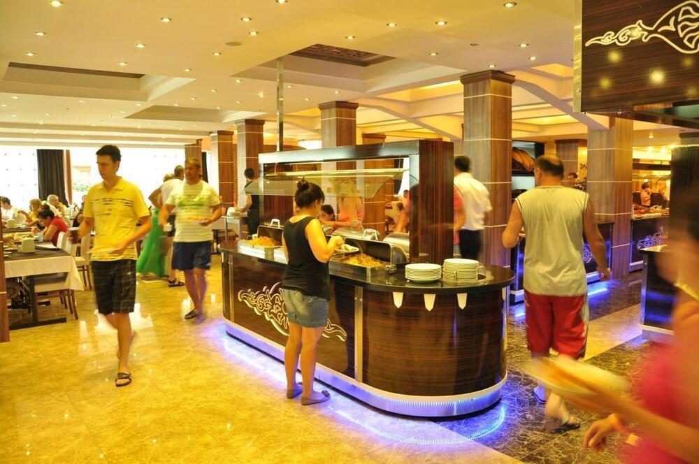Club Tess Hotel Konaklı エクステリア 写真